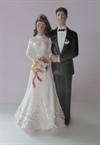 Brudepar til pyntning af bryllupskagen m.m. Højde ca. 12 cm.